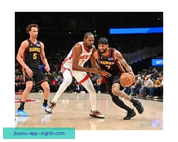 杜兰特25分6篮板终结老鹰11连胜 末节与队友热聊咧嘴大笑